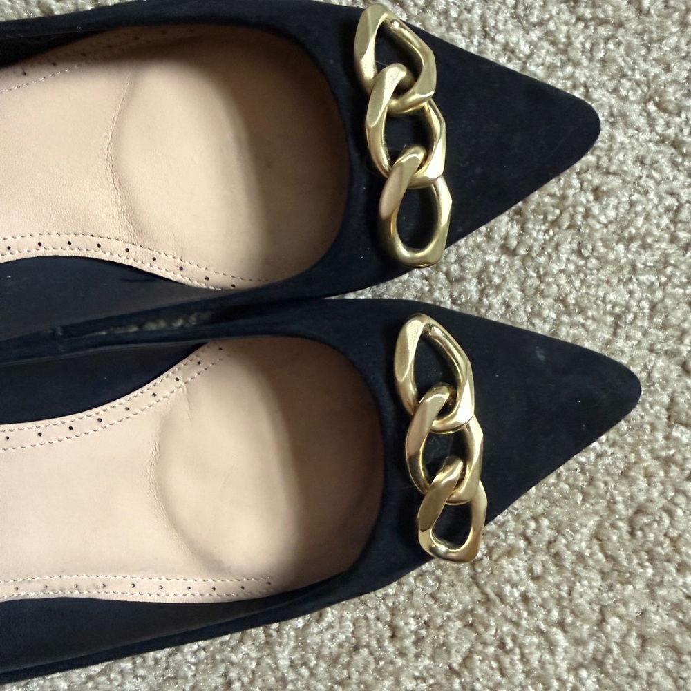 Clarks Laina 15 Trim Black Suede Flats (Size 8) - Picture 4 of 4